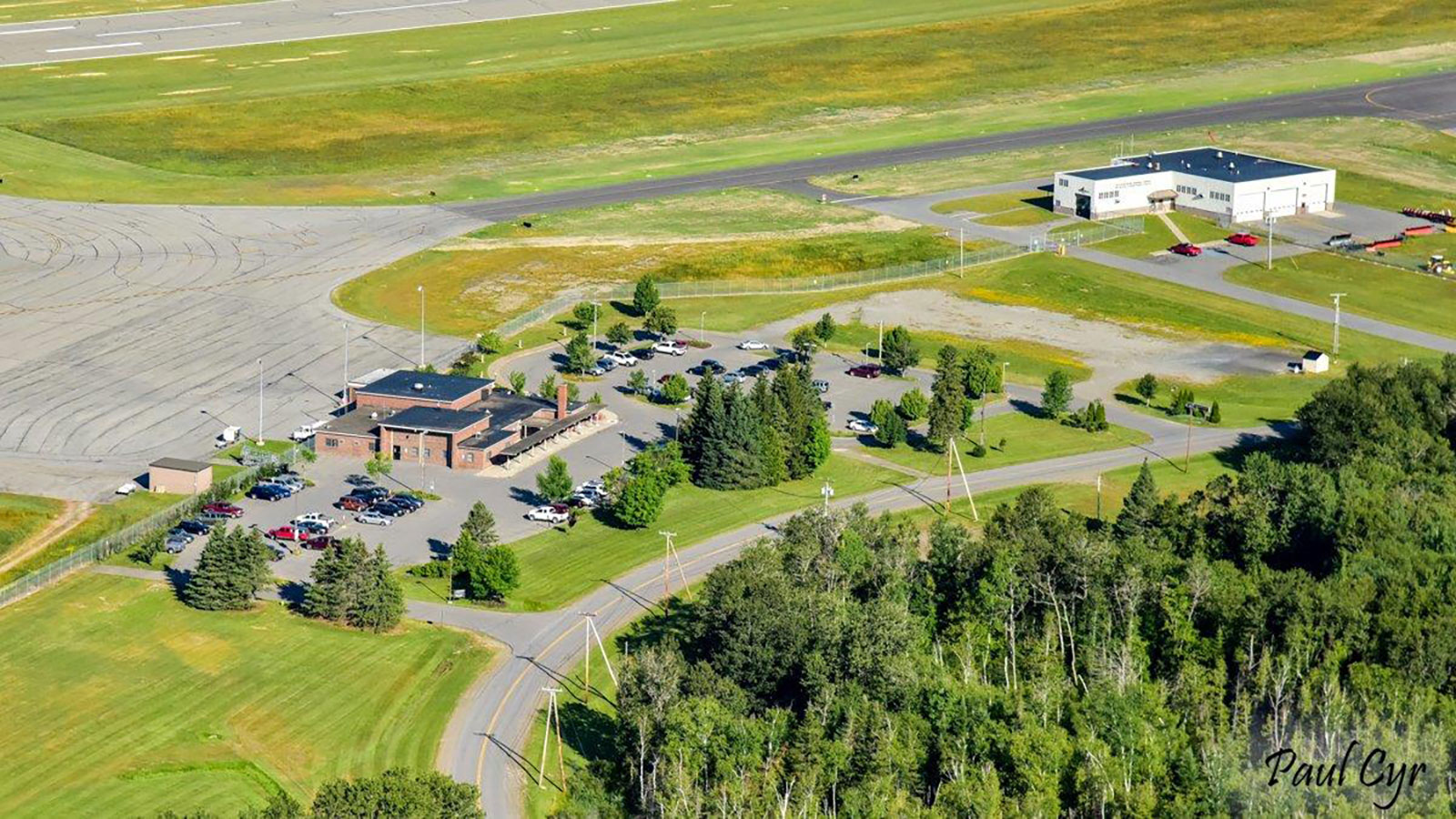 Aviation générale et fret aérien Fly Presque Isle Française